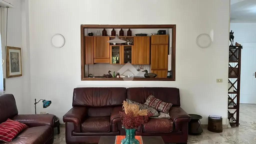 Living Room - Three-Bedroom Apartment with Balcony in Melegnano