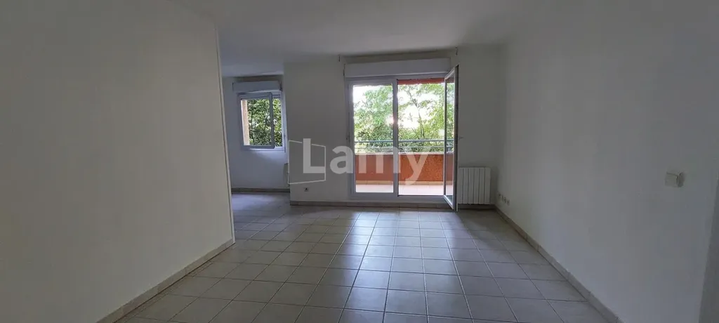 Pièces - Appartement en RDC avec Terrasse à Le Clos des Bastides