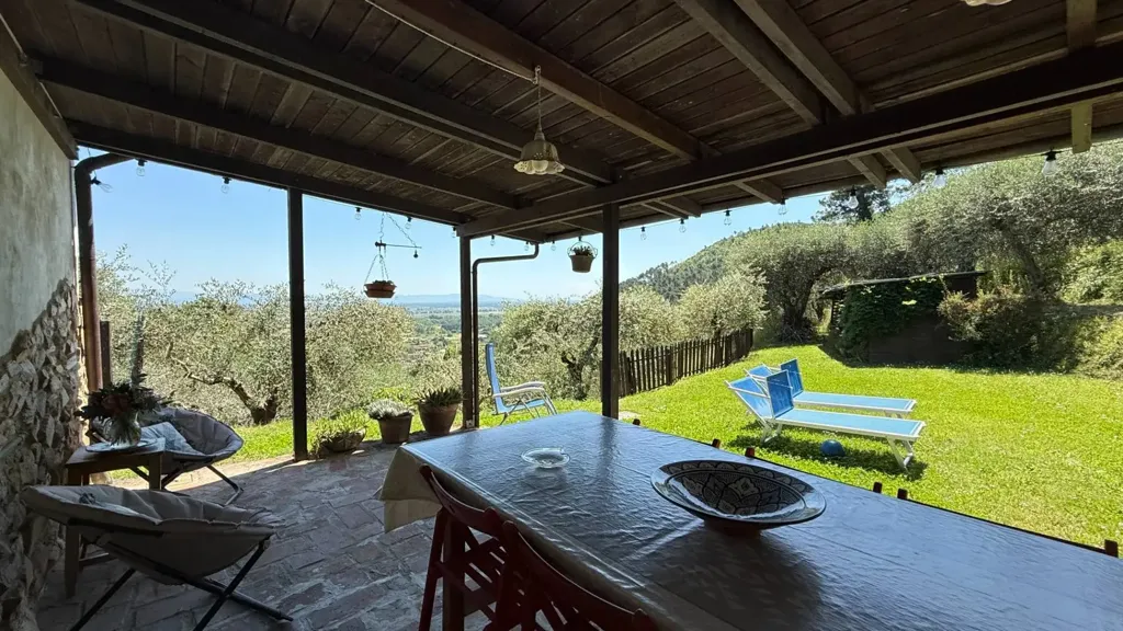 Terrasse - Restored Rustico with Panoramic Views in Capannori