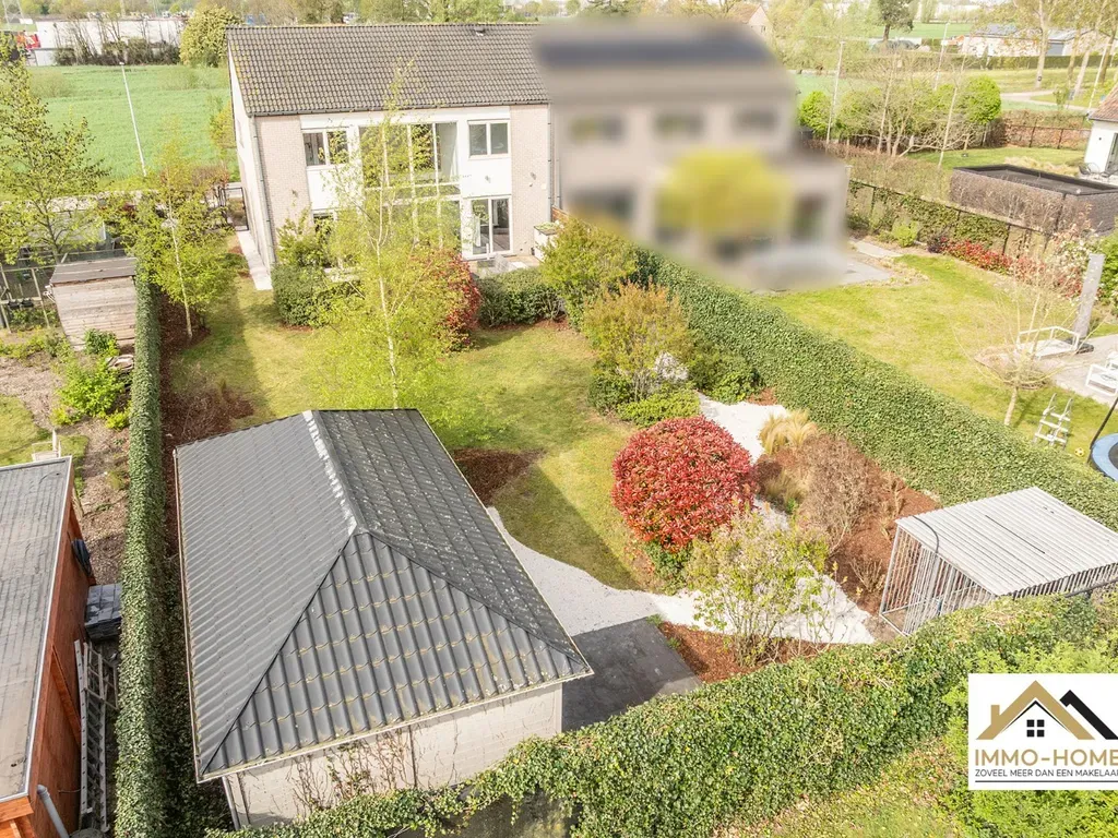 Vue aérienne - Maison avec Terrasse et Jardin à Lochristi
