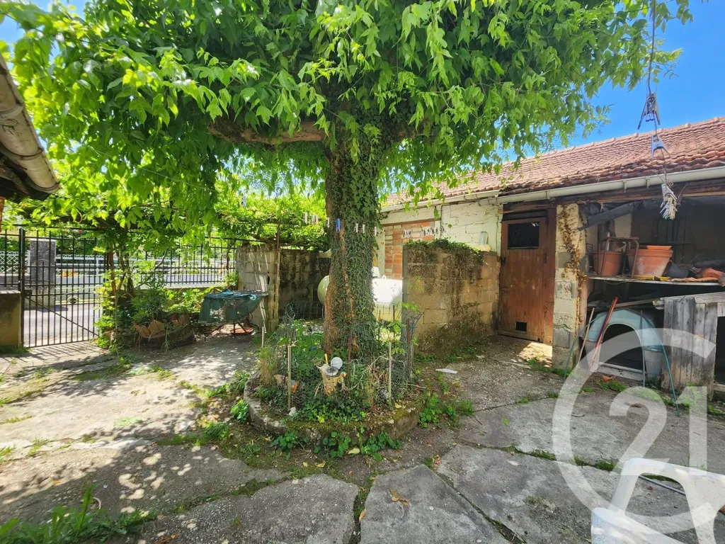 Aed - 4-Piece House with Garden in Lesparre-Médoc Centre