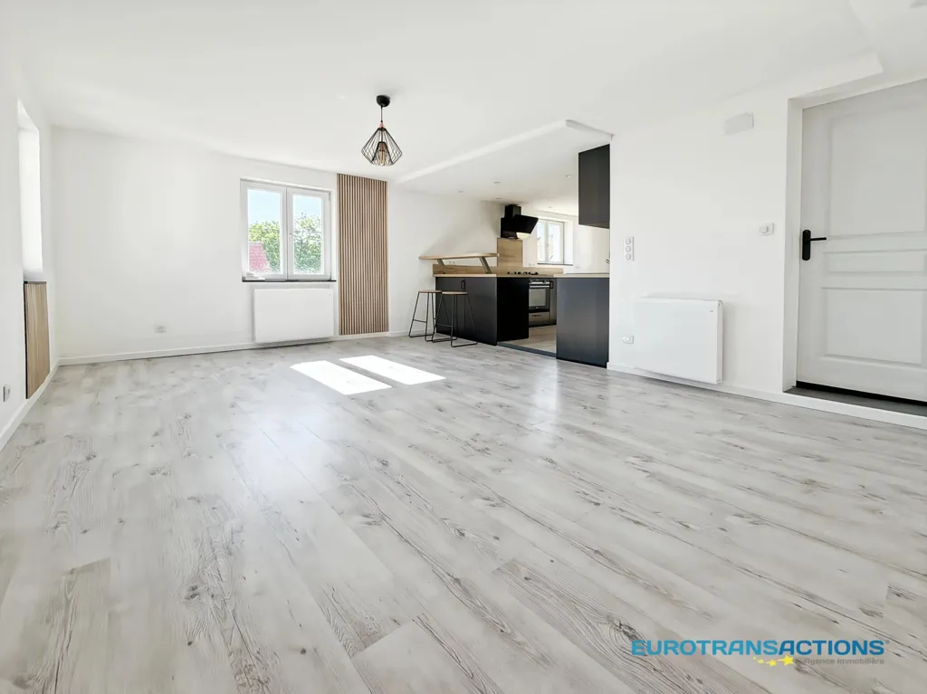 Séjour - Appartement 3 Pièces Rénové à Mertzwiller