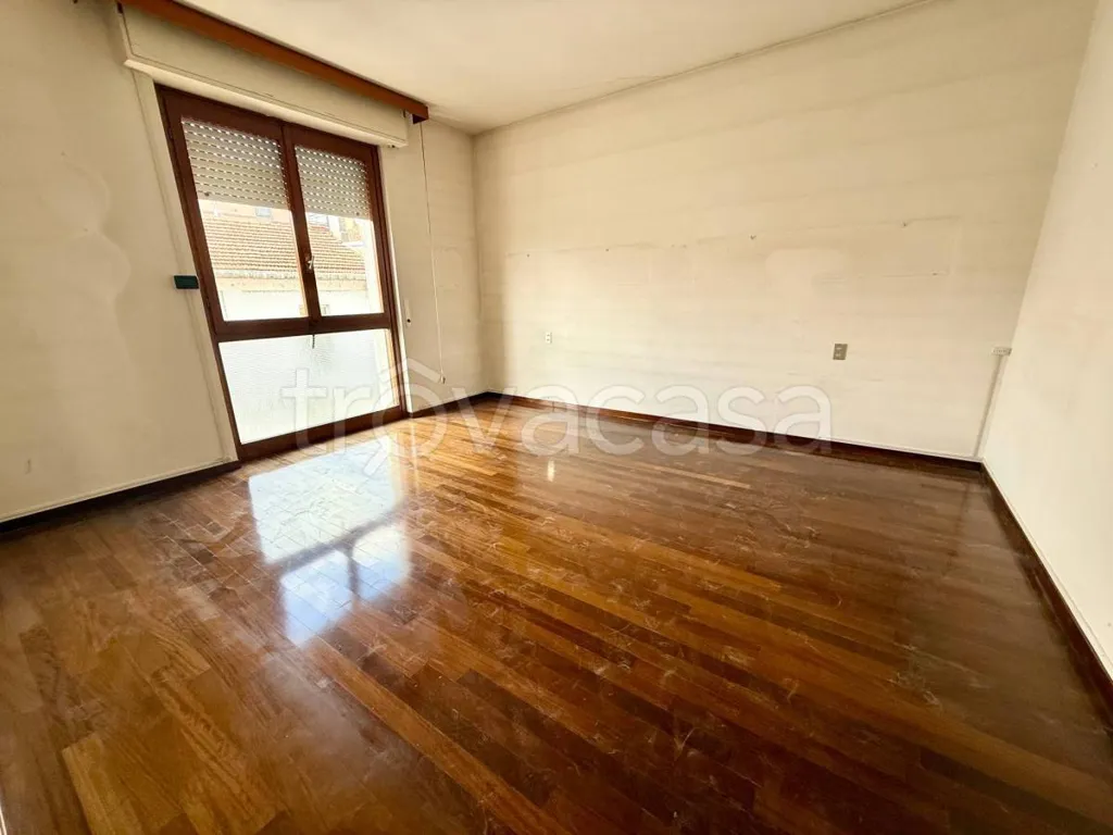 other_room