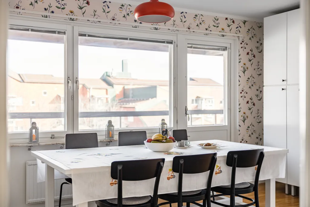 Sala da pranzo - Apartment with Balcony in Skarpnäck