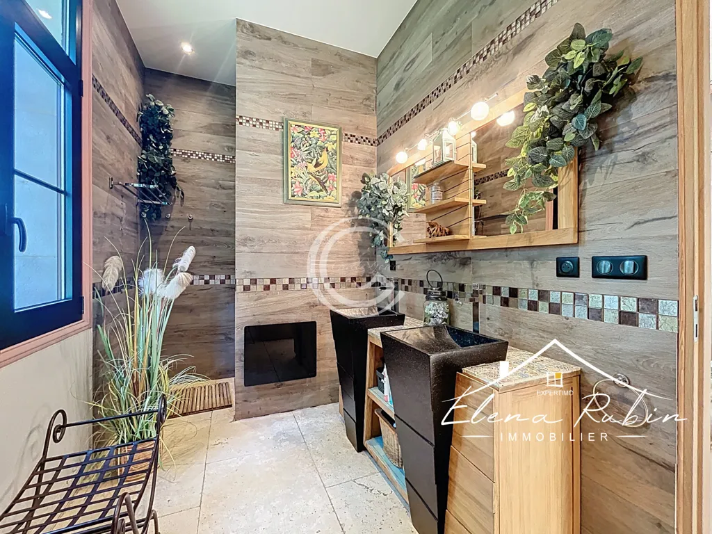Vannitoad - Equestrian Estate with Spa in Forested Area