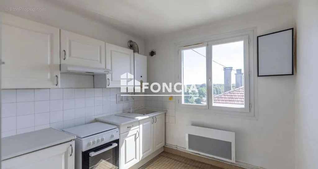 Appartement avec Toit-Terrasse et Vue sur les Pyrénées