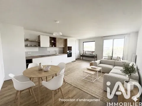Séjour - Appartement 5 Pièces avec Terrasse à Atlantis