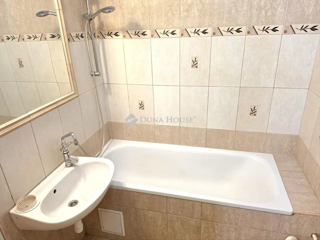 Bagni - Spacious Brick Flat with Balcony in Pécs