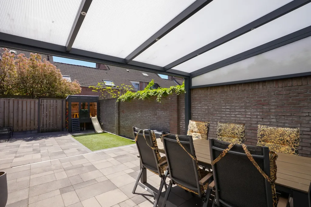 Terrass - Twin-Home with Garden in Amstenrade