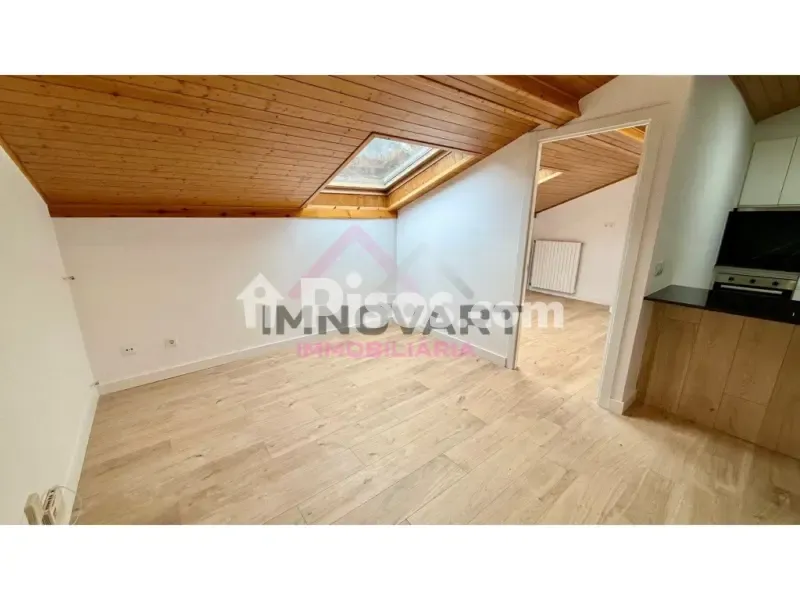 Stanze - Reformated Penthouse with Parking in Encamp