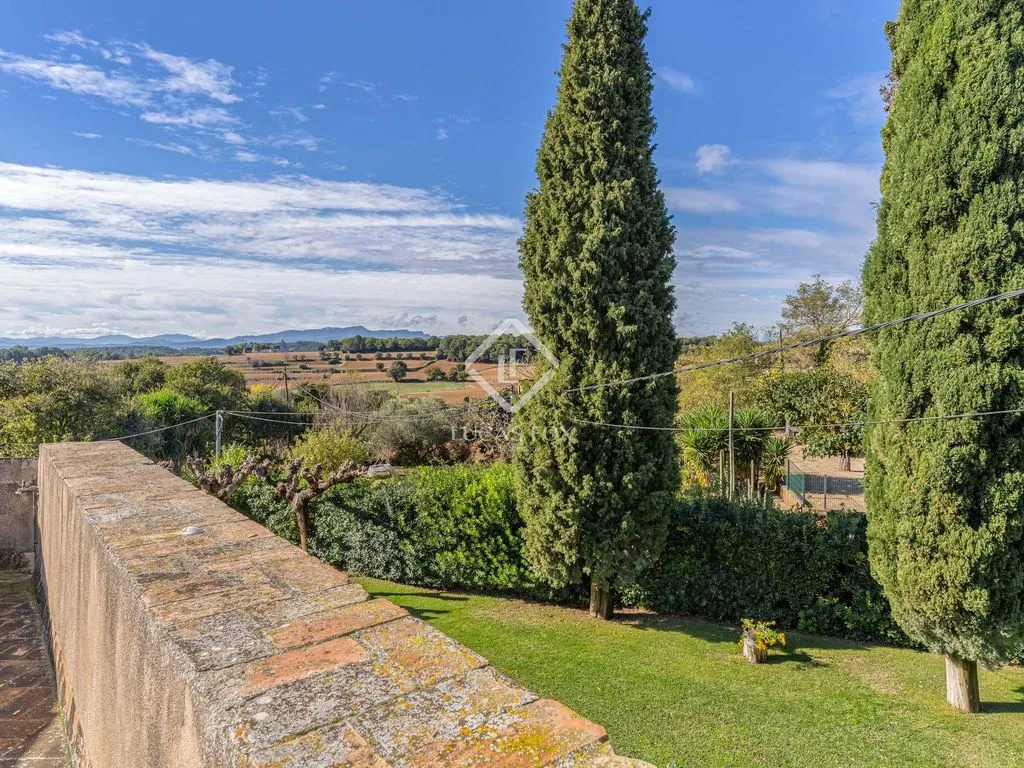 Garden - Traditional Stone Cottage with Pool in Bàscara