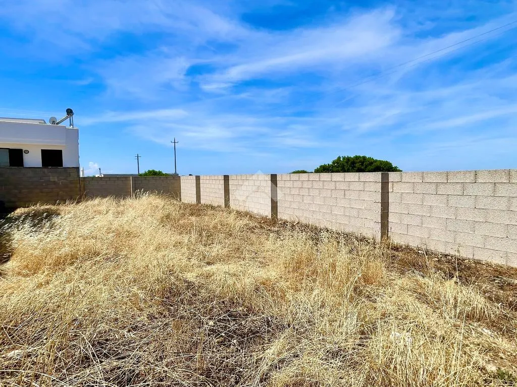 Aed - Buildable Plot in Semi-Central Ugento