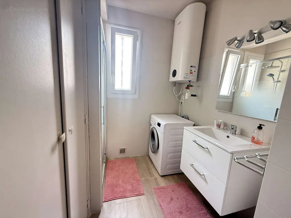 Vannitoad - Renovated Maison with Terraces near Perpignan