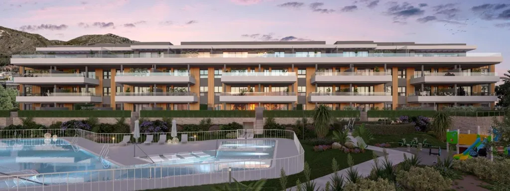 Exterior - 2-Bed Flat with Pool in Montemar, Torremolinos