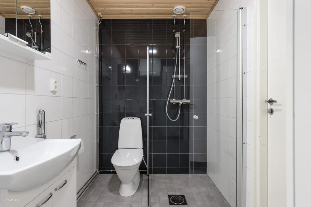 Vannitoad - Modern Apartment with Balcony in Kuopio Centre