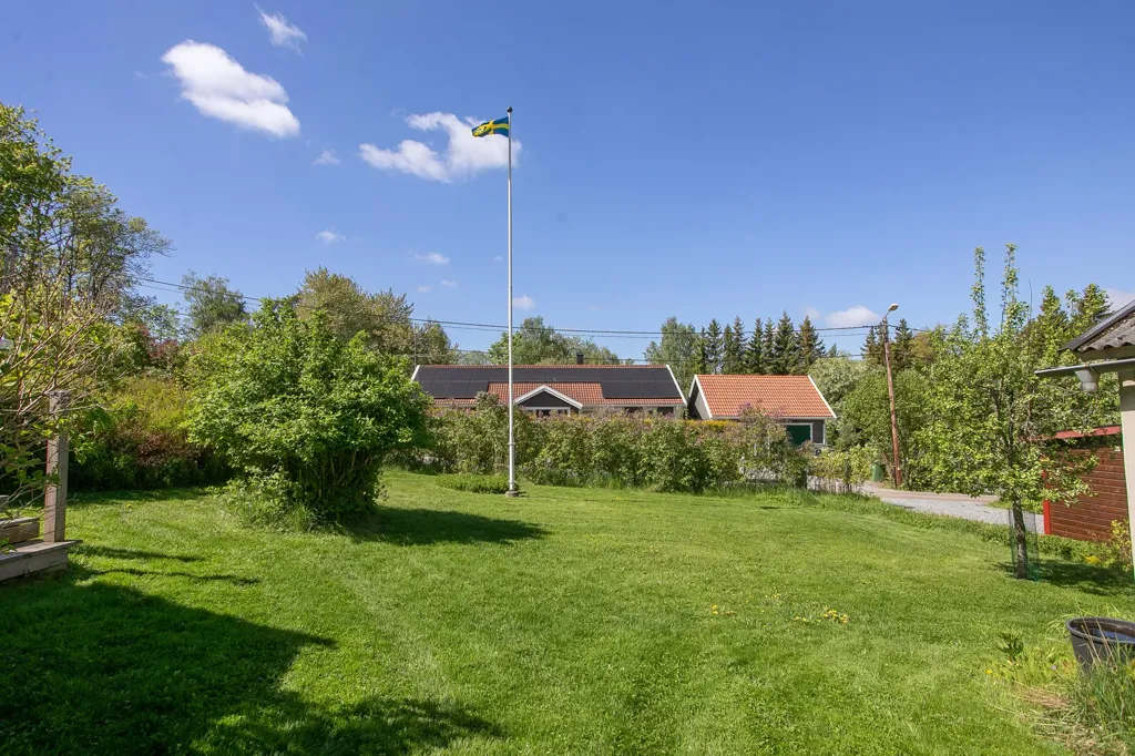 Aed - Plot with Development Potential in Boo Gård