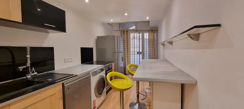 Atypical Flat in Aix-en-Provence's Historic Centre