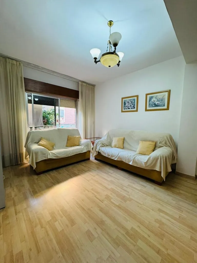 Soggiorno - Furnished Flat with Balcony in Granada