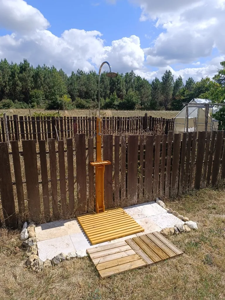 Jardin - Ferme Rénovée avec 2 Gîtes et Cour Intérieure à Périgueux