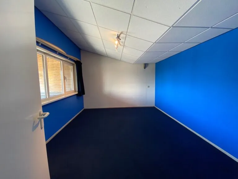 Stanze - Spacious House with Balcony in De Westereen