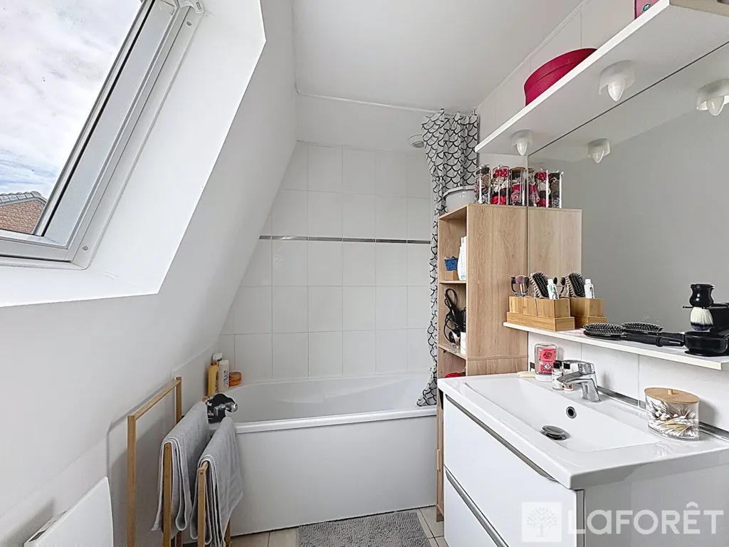 Vannitoad - Duplex Apartment with Fireplace in Estaires Centre