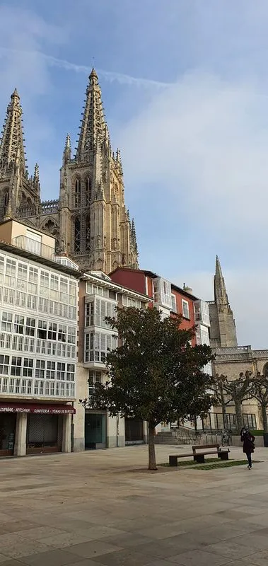 1-Bed Apartment with Balcony in Burgos Centre