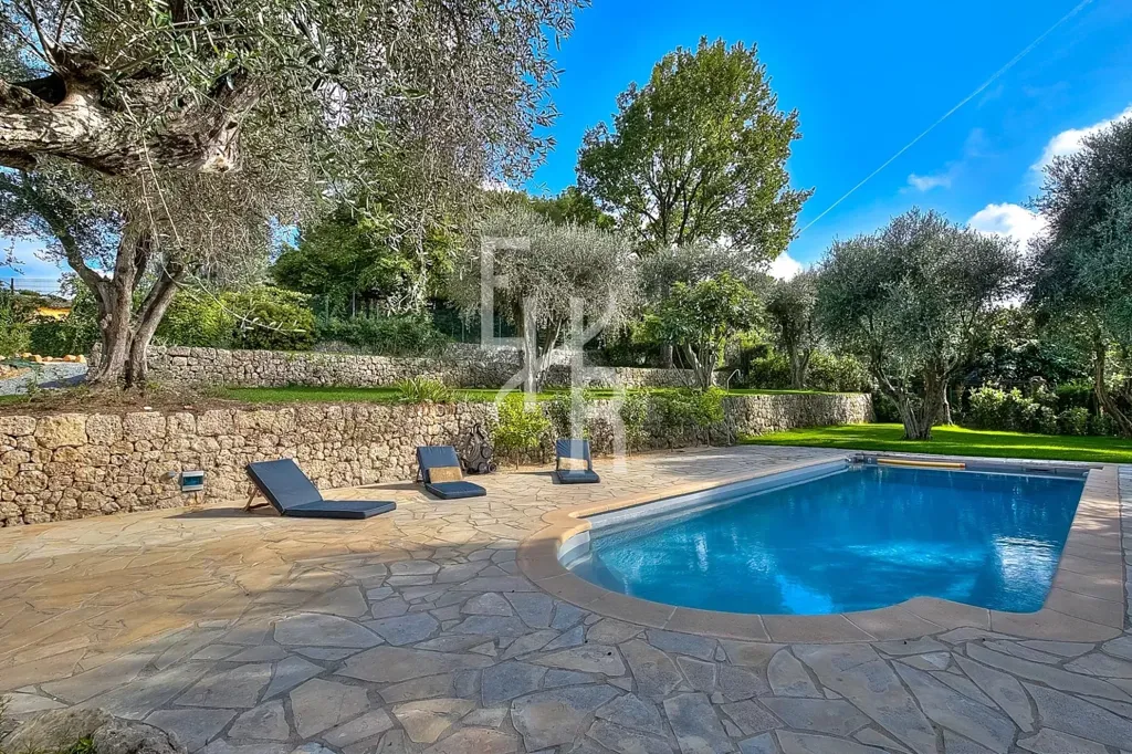 Bassein - Villa with Pool in Mougins