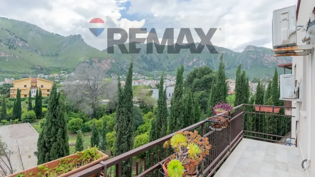Terrass - Fully Rented Flat with Parking in Palermo