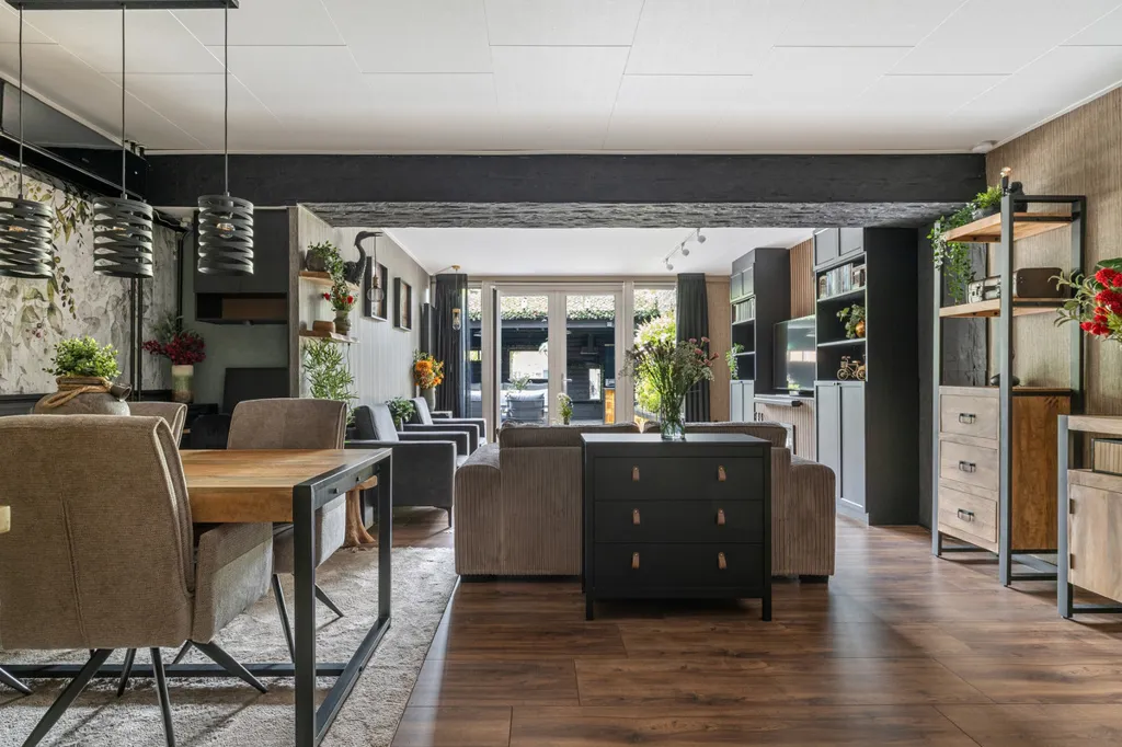 Söögituba - Modernised Semi-detached House with Garden in Emmen