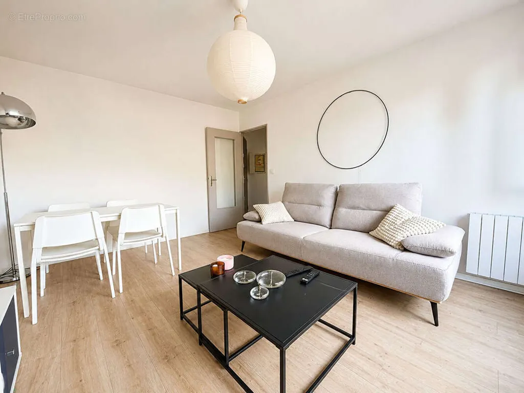 2-toaline korter asukohas Lyon-7e