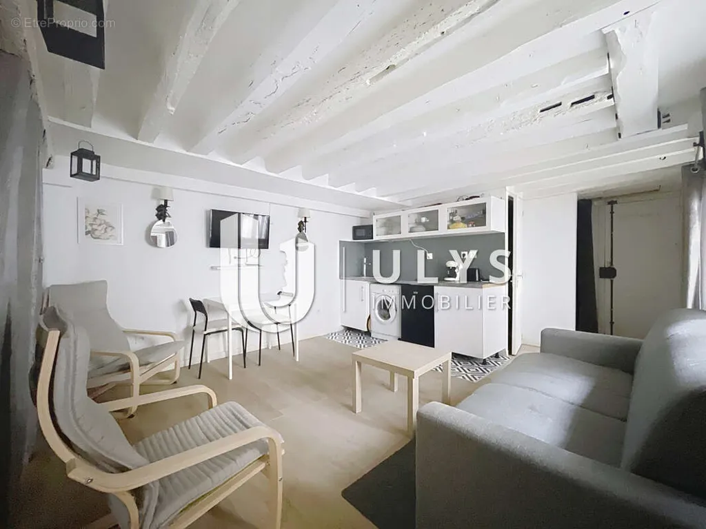 2-toaline korter asukohas Paris-10e