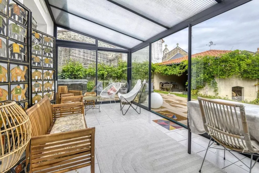 Terrace - Luxury House with Garden in Vertou