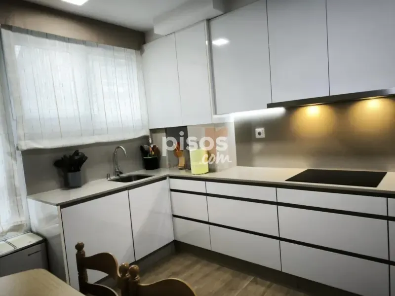 Köök - Spacious Flat with Balcony in Moaña