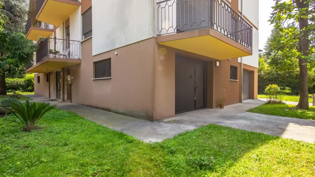 Giardino - Spacious Apartment with Terrace in Padua