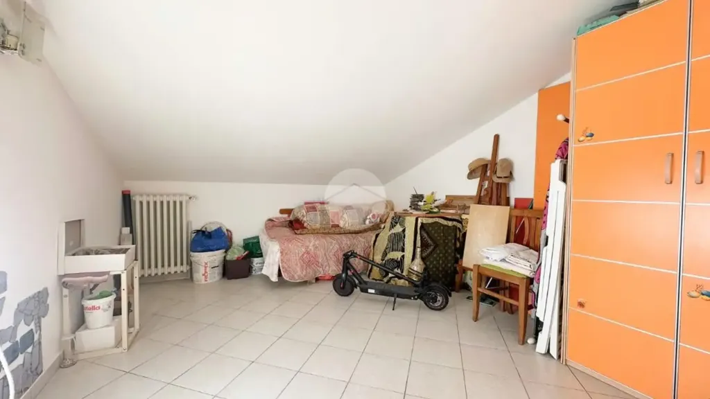 Dormitorios - Mansard Trilocale near Beach in Termoli