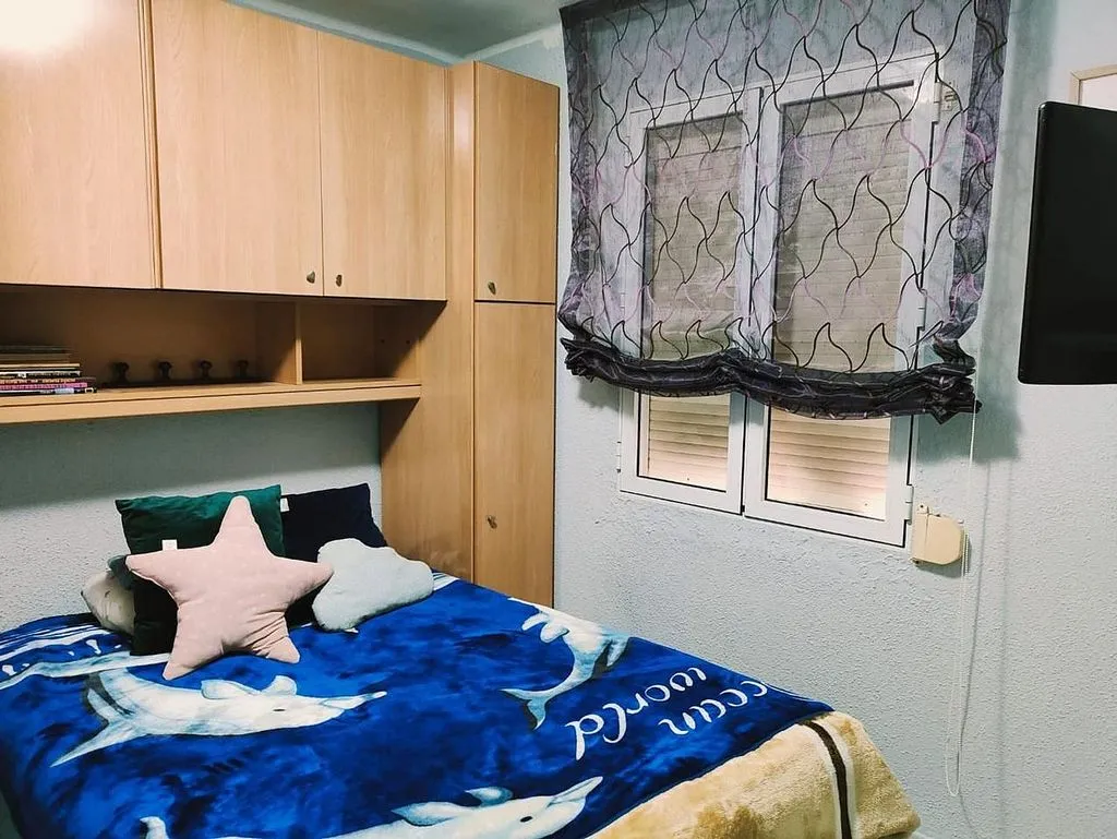 Bedrooms - 3-Bedroom Flat with Garage in Casetas