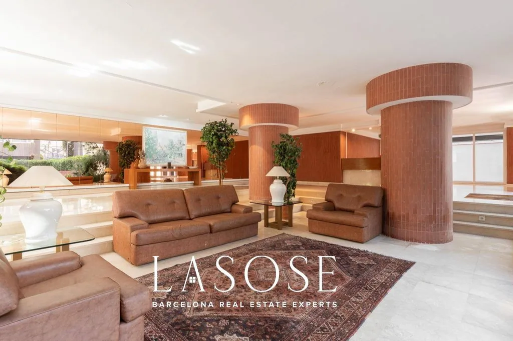 Living Room - Duplex Penthouse with Pool in Tres Torres, Barcelona