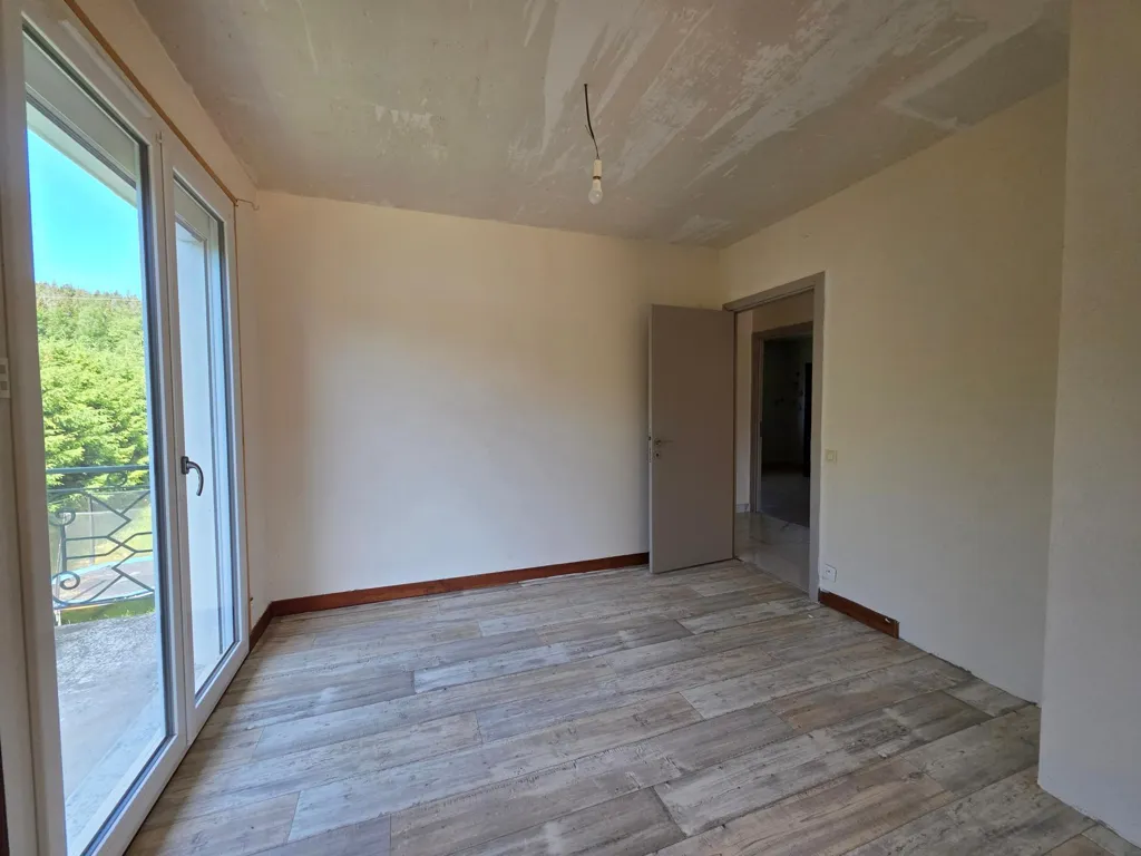 Rooms - 1970s House with Studio in Morbier