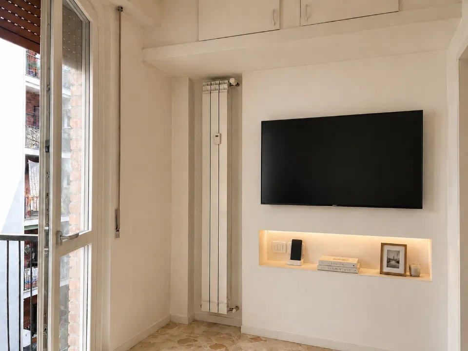 Soggiorno - Rusticated 2-Bedroom Apartment in Milan
