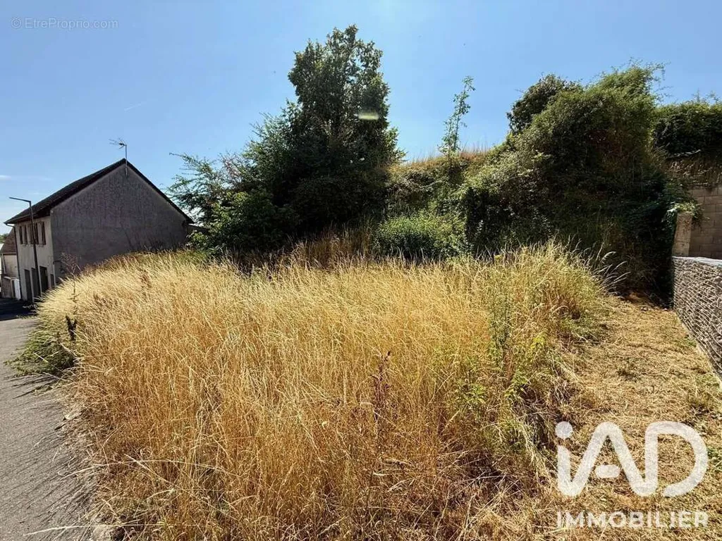 Giardino - Constructible Plot with Dual Potential in Saint-Denis-Les-Ponts