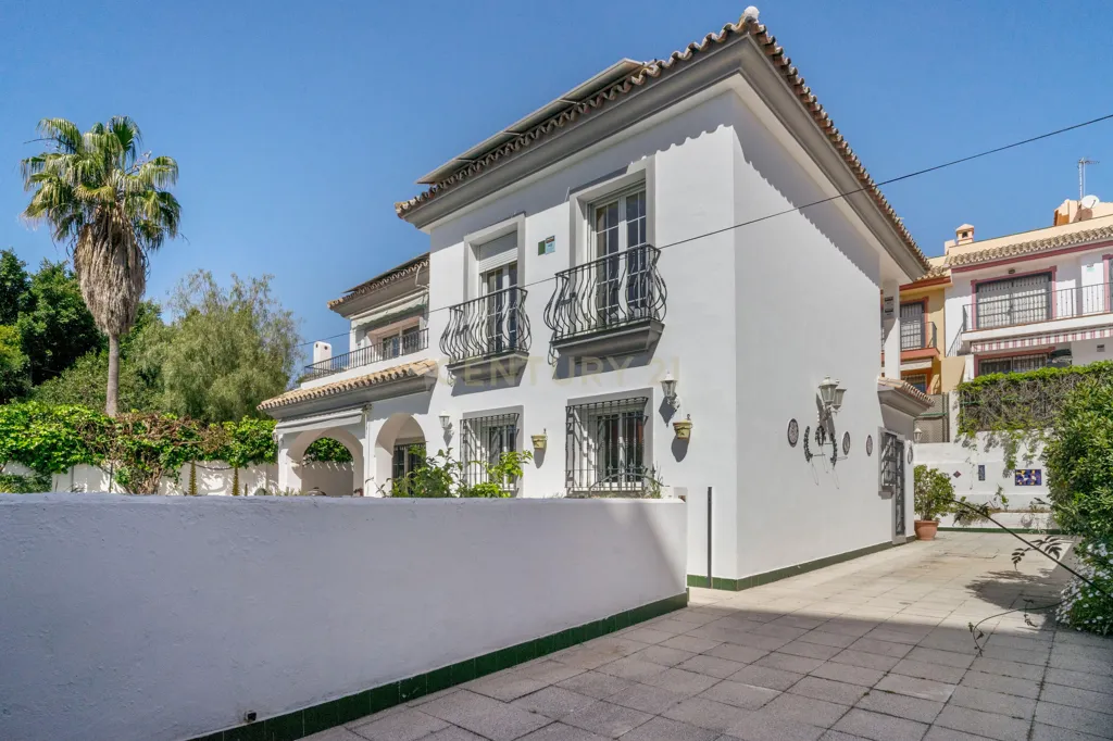 Extérieur - Chalet with Pool and Terrace in Fuengirola