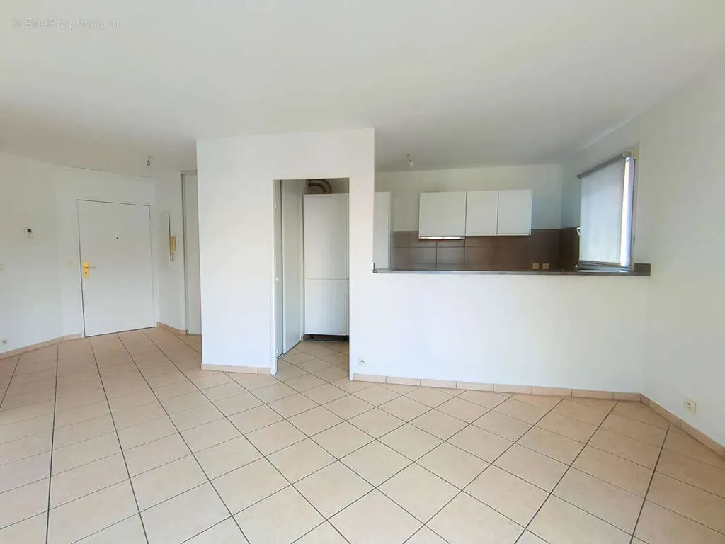 Salón - Refurbished Apartment with Parking in Alfortville