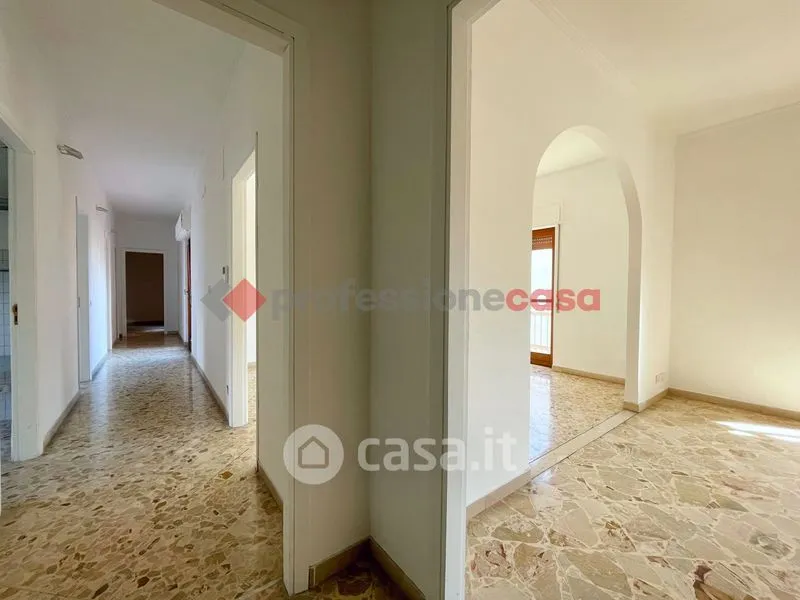 Hallway - Rented Apartment with Terrace in Catania