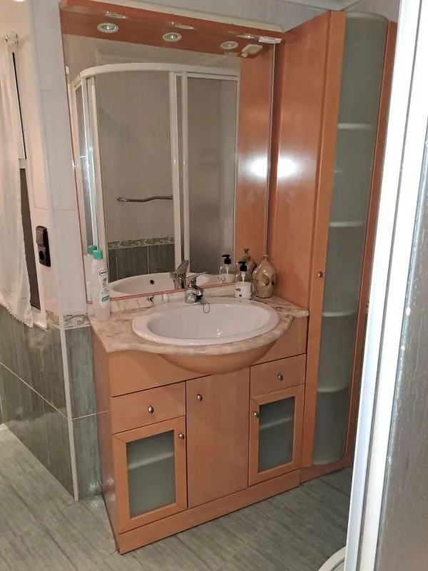 Vannitoad - Furnished Flat with Balcony in Carmelitas