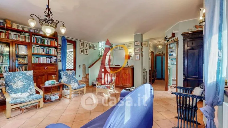 Soggiorno - Three-Level Villa with Garden in Torrevecchia Pia