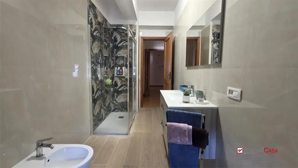 Vannitoad - Panoramic Apartment with Balconies in Mili
