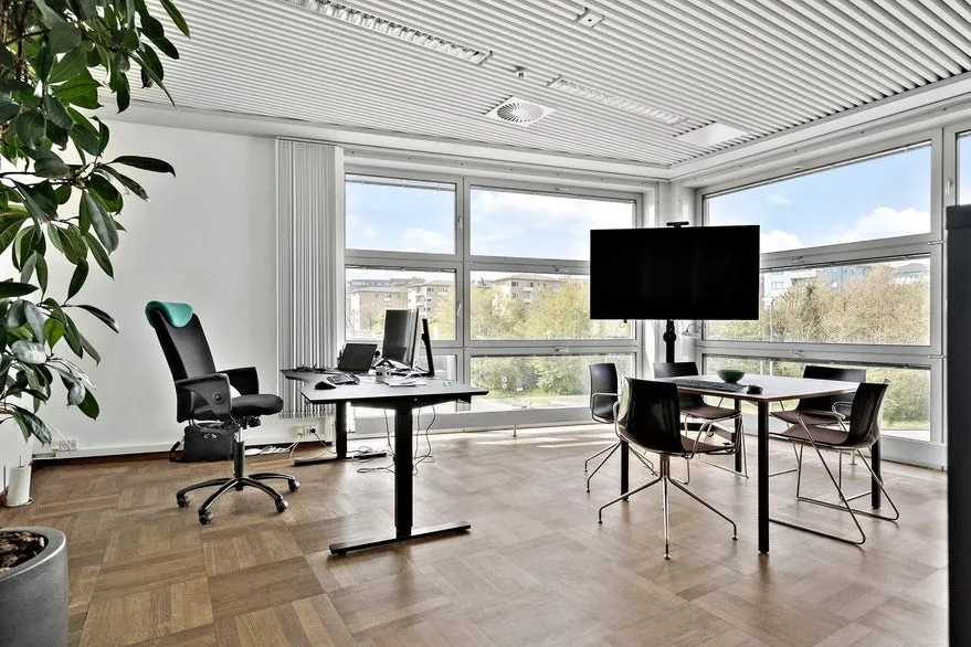 Kabinet - Office Space with High Exposure in Aarhus
