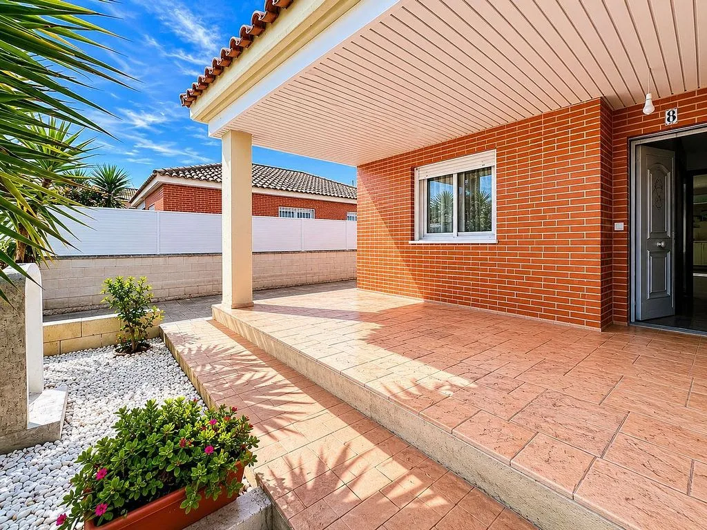 Terrass - Chalet with Pool and Terrace in Pinseque
