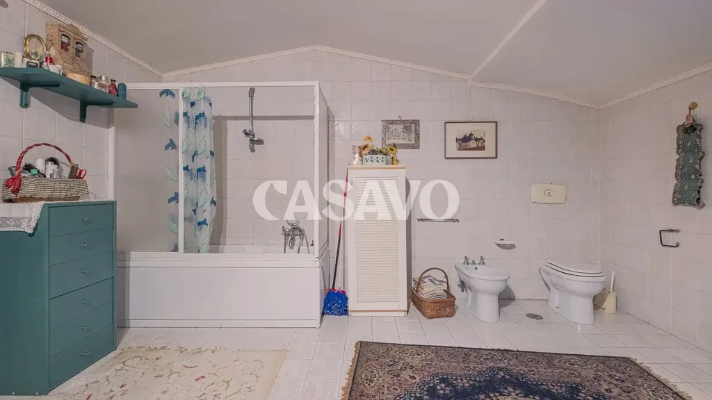 Bathrooms - Bifamiliar Villa with Garden in Formello