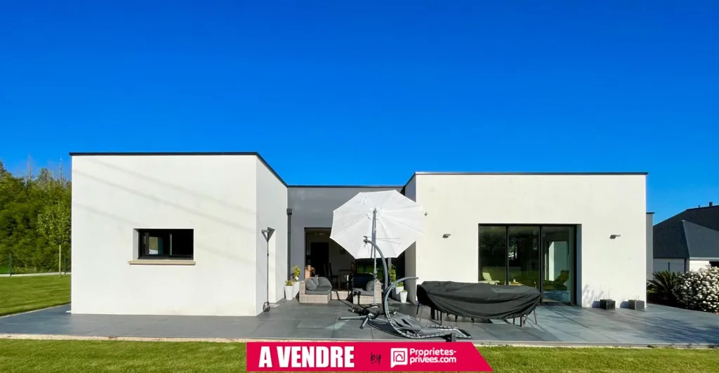 Extérieur - Maison Contemporaine en Brique avec Terrasse à 110 m²